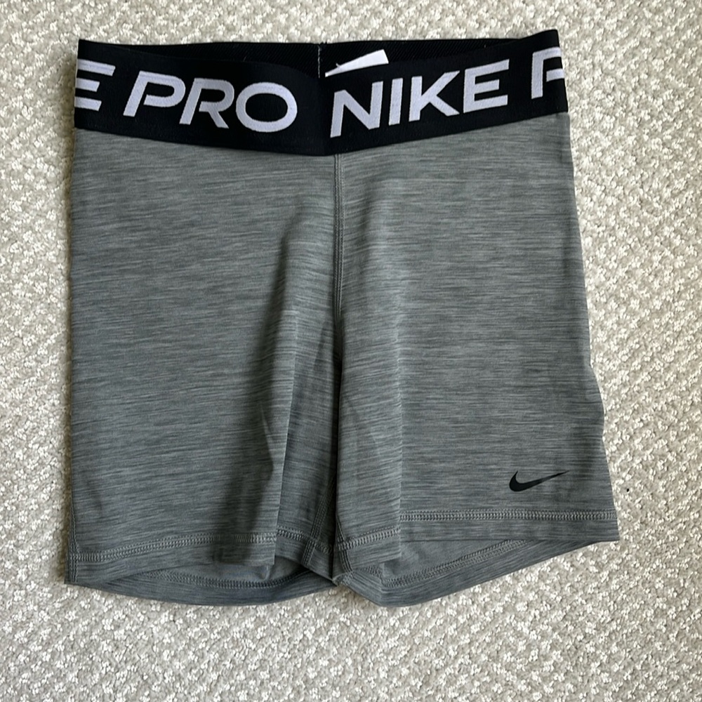 Nike Pro 365 shorts 5inch